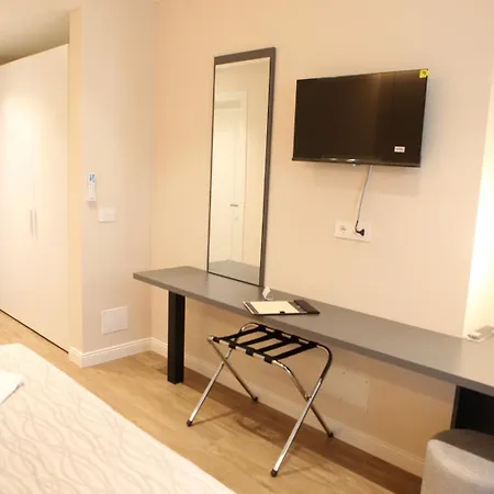 Mariano Aparthotel *